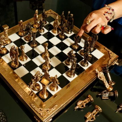 Royal classic chess