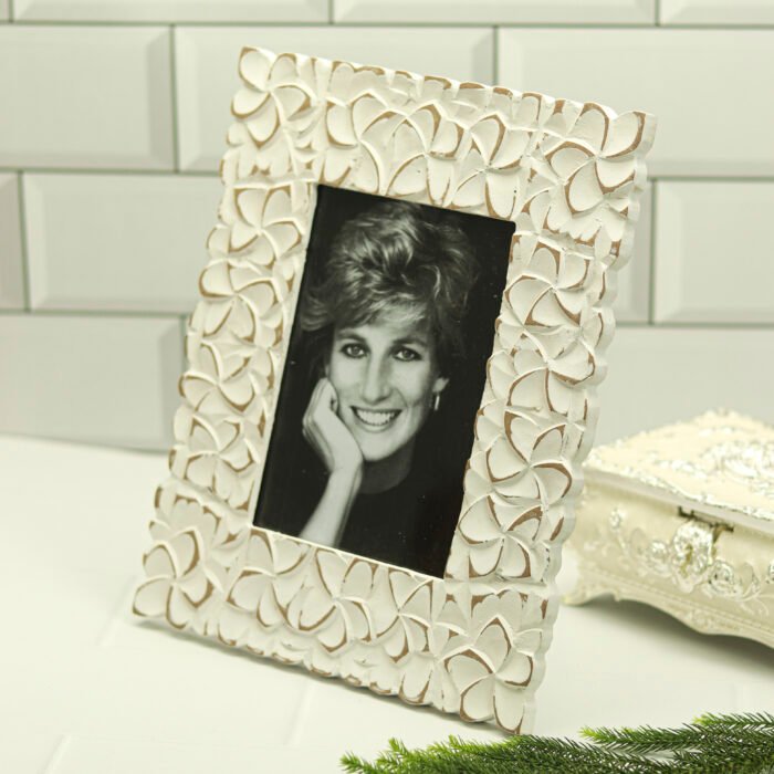 Wooden Carving Photo Frame 8